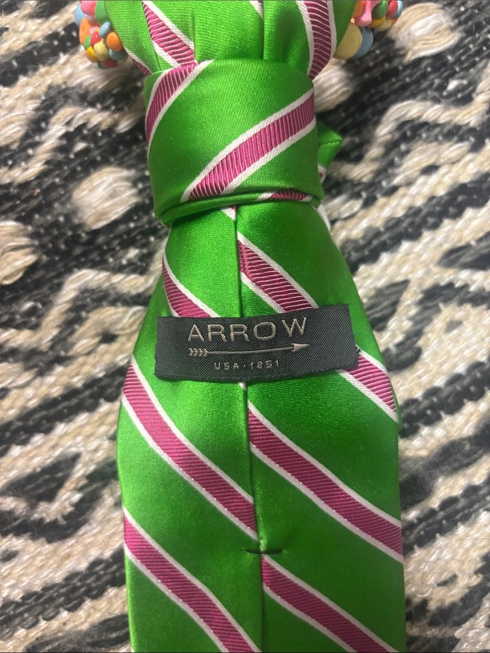 Handmade-Green/Pink Striped Tie Necklace- Vintage - Picture 4 of 4